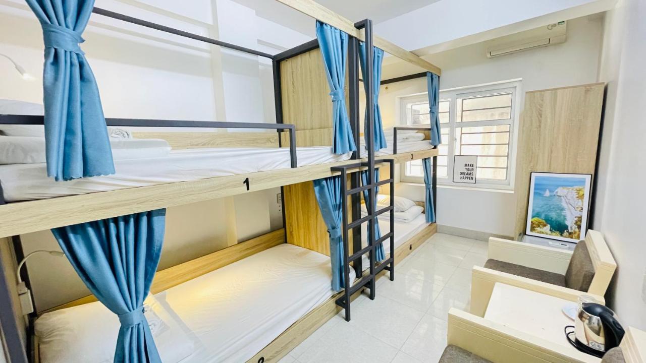 Hostel The Light